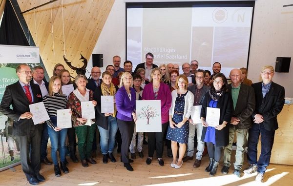 20181022-TZS-Zertifikatsuebergabe_Tour-Cert-Foto-Rich-Serra-0418-900x600