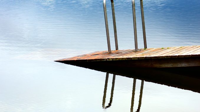 web-2724419_1920
