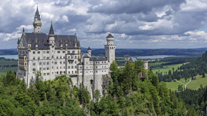 castle-467116_1280